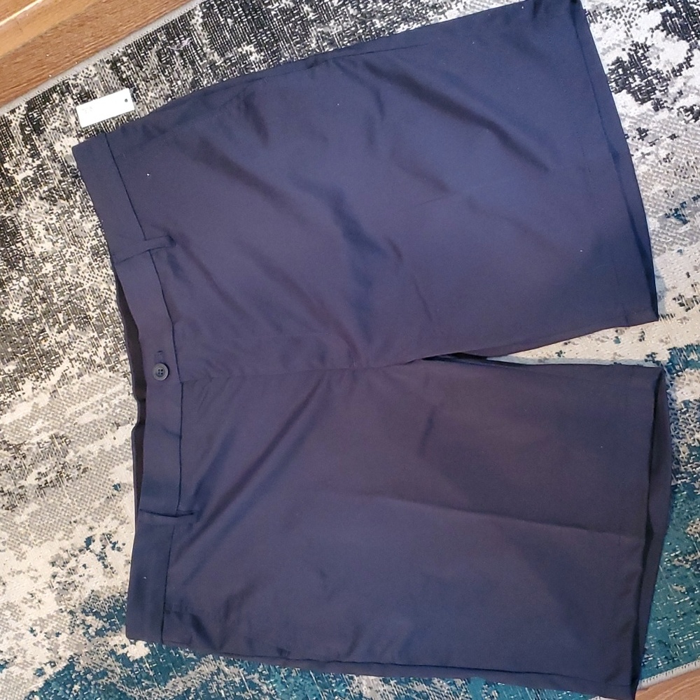 AMAZON ESSENTIALS MENS SHORTS SIZE 42